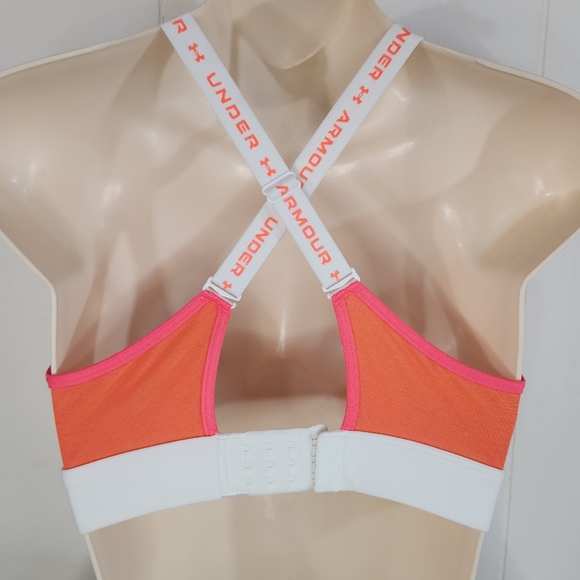 Under Armour Sweat Wicking Adjustable Strap Sports Bra - Picture 3 of 13